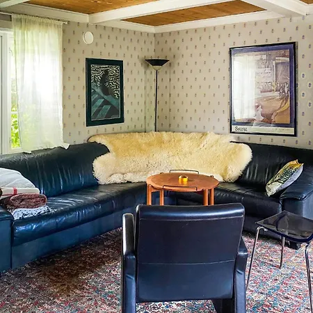 4 Bedroom Gorgeous In Feriehus