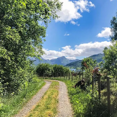 4 Bedroom Gorgeous In Averøy